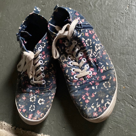 Blue floral zip and lace up - Picture 1 of 5